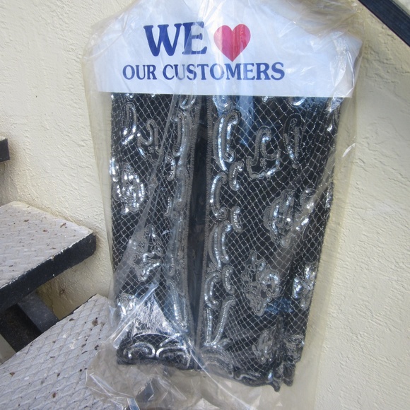 Silk black jacket with silver sequined design - Picture 7 of 7